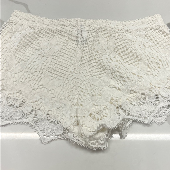 White Lace Halter Top - Picture 4 of 4